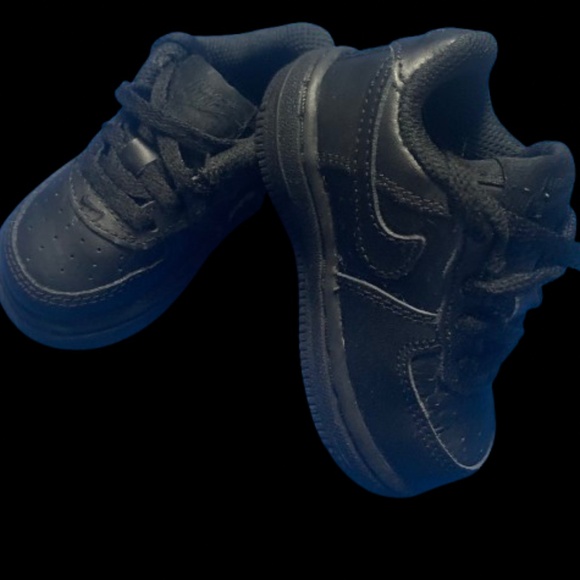 Children's Nike Air Force 1 Low Shoes Size 4c Black 314194 009 preowned - Picture 1 of 8